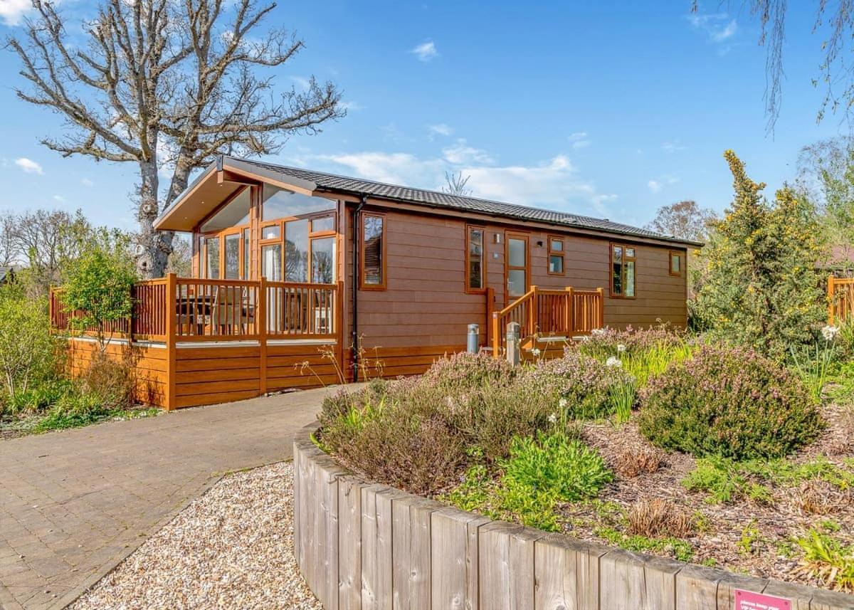 Wareham Forest Lodge Retreat Lytchett Minster Dış mekan fotoğraf